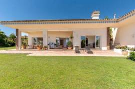 Casa / Chalet en venta en Benahavís de 815 m2
