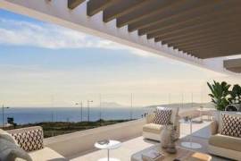 Apartamentos Modernos de Nueva Construcción con Vistas Panorámicas en Estepona