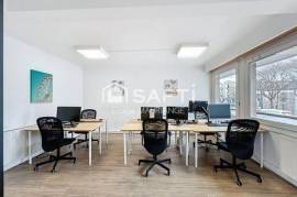 Bureaux rond point de Rennes avec 2 places de stationnement