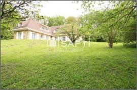 MAISON D ARCHITECTE 300M 2 SUR 10 HECTARES