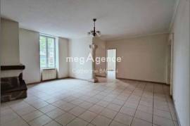 Maison plain-pied 104m2 - 2 chambres - Cour