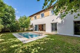 Clos-Chassaing  Exceptional Contemporary Property