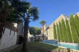 Beautiful Townhouse with Pool & Rooftop Terrace  Walk to Historic Périgueux