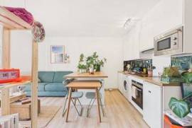 Studio avec terrasse / cave / parking