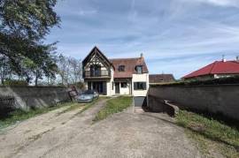 Superbe Maison 5CH aux très beaux Volumes proche Centre-Ville Conflans 375M2 UTILES AVEC SOUS-SOL