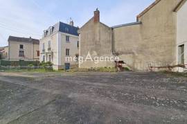 ENSEMBLE IMMOBILIER MAISON 150 M² ET DEPENDANCES 292 M²