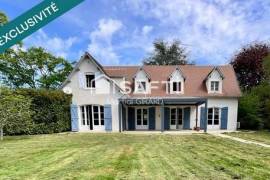 Propriété avec piscine couverte