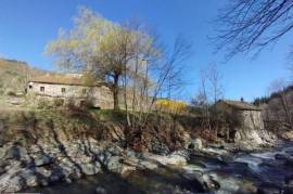 Ancien Moulin de 80m² env. terrain attenant 2068m²