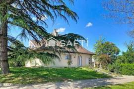 Carbon Blanc : Belle propriété familiale - 5 chambres - avec sous-sol