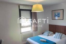 Super logement type studio tout équipé et bien situé !