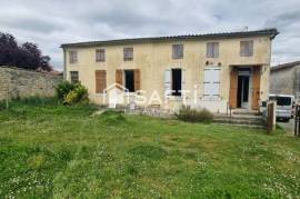 Migron : Maison à rénover avec jardin et exposition Sud