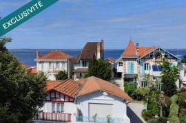 Dernier étage avec rooftop, vue Bassin et plage à pied