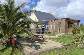 Laissez-vous séduire par cette agréable maison familliale de 110 m² à Plouzévédé.