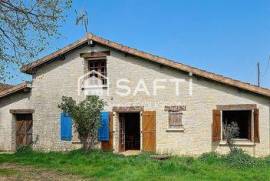 Maison en moelleons de 105 m² dans un hameau paisible