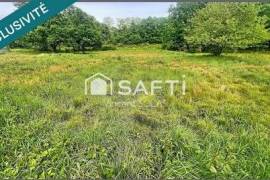 En EXCLUSIVITE ! Terrain Borné et Viabilisé de 1266 m² - Hors Lotissement - Exposition SUD - Calme