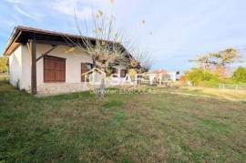 Maison familiale, 4 jardin, grand jardin piscinable, garage