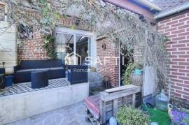 Ensemble immobilier avec revenu locatif immédiat !