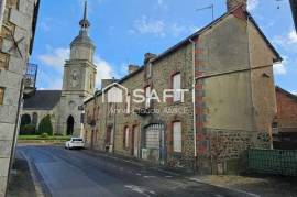 LANRELAS Ancien commerce à fort potentiel