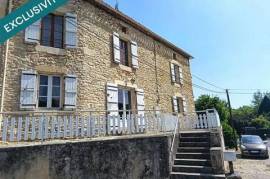 GRANDE MAISON EN PIERRE