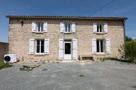 Maison en pierre apparentes entièrement rénovée