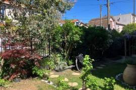 Rue calme, soleil, jardin, terrasse et dépendance