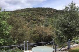 Magnifique propriété composée d’un ensemble de deux maisons, d’une piscine et diverses dépendances sur un peu plus de 5 hectares.Magnificent property consisting of a set of two houses, a swimming pool and various outbuildings on just ...