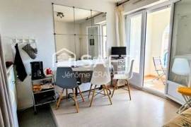 LA PIRONNIERE : Appartement avec vue océan et place de parking.