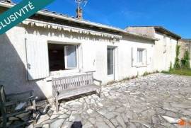 Maison à rénover avec fort potentiel 113 m² avec jardin et chai 17m2– proche centre et mer