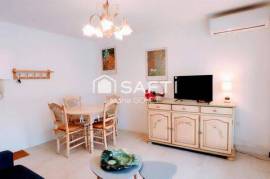 APPARTEMENT T2 ST AYGULF GARAGE SOUS SOL MER A 200 M
