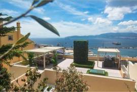 Beautiful 4 bedroom house in South District, Gibraltar
