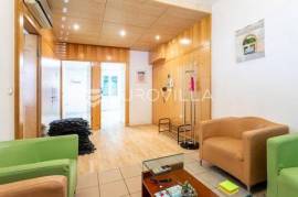 Split, Bačvice, business premises in an excellent location