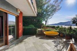 Sea Front Apartment with terrace and garden – Rapallo, Liguria