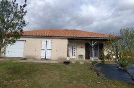 Renovated Single-storey House with Garden and Garage  near Mansle - €150,500