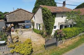 A Charming Cottage in a Quiet Hamlet Near Nanteuil-en-Vallee - €80200