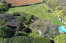 3-Bedroom Bungalow On 2.5 Acres Near to Mansle 16230 - €191450