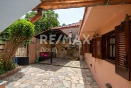 Maisonette 93 sq.m for sale
