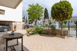 Building 232 sq.m for sale
