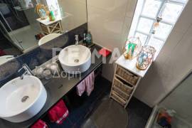 Building 232 sq.m for sale