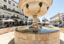 Restaurants / Bars / Shops  Évora Centro Histórico de Évora