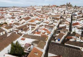 Restaurants / Bars / Shops  Évora Centro Histórico de Évora