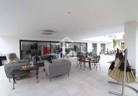 3 bedroom villa with swimming pool, terrace and large garage in Alcantarilha 3 bedroom villa with swimming pool, terrace and large garage in Alcantarilha