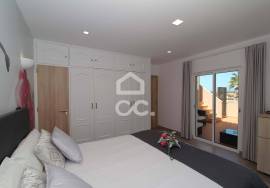 3 + 1 bedroom villa with high profitability potential in Armação de Pêra - Algarve 3 + 1 bedroom villa with high profitability potential in Armação de Pêra - Algarve