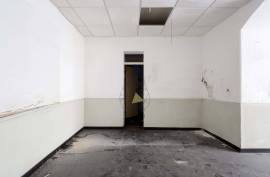 Unique Investment Opportunity in the Heart of Portimão with Rehabilitation Potential