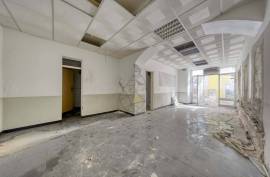 Unique Investment Opportunity in the Heart of Portimão with Rehabilitation Potential