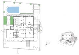 3-storey villa with approved rehabilitation project in Portimão