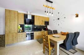 1+1 bedroom apartment in Albufeira near Forte de São João beach.