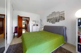 1+1 bedroom apartment in Albufeira near Forte de São João beach.