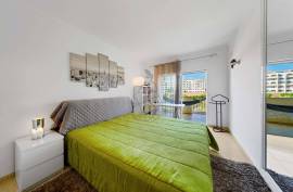 1+1 bedroom apartment in Albufeira near Forte de São João beach.