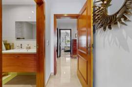 1+1 bedroom apartment in Albufeira near Forte de São João beach.