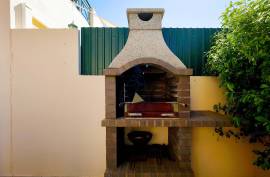 1+1 bedroom apartment in Albufeira near Forte de São João beach.